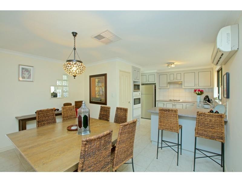 13 Woodhall Street, Stirling WA 6021