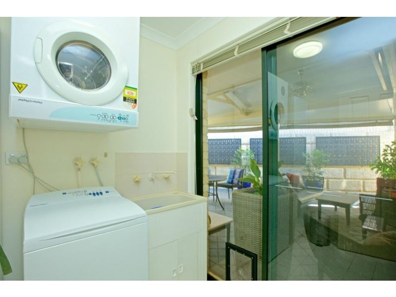 13 Woodhall Street, Stirling WA 6021