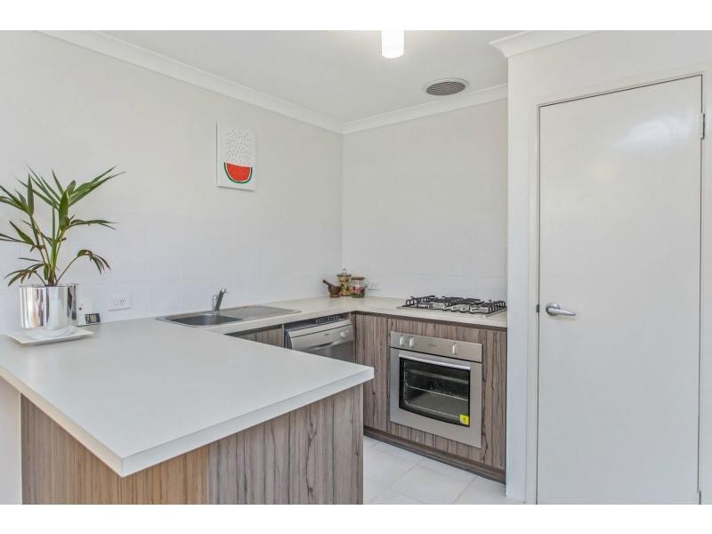 18/1 Cottonwood Drive, Baldivis WA 6171