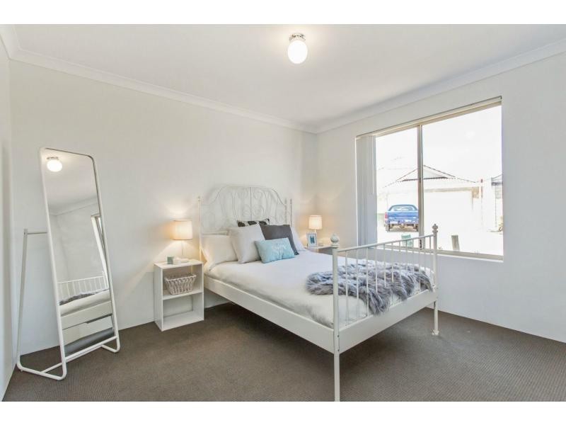 18/1 Cottonwood Drive, Baldivis WA 6171