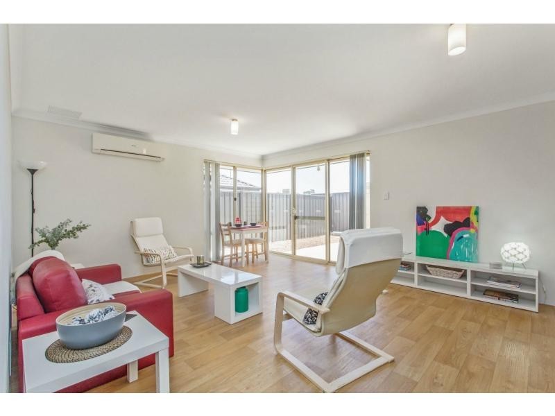 18/1 Cottonwood Drive, Baldivis WA 6171
