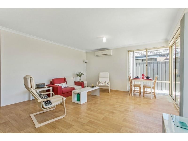 18/1 Cottonwood Drive, Baldivis WA 6171