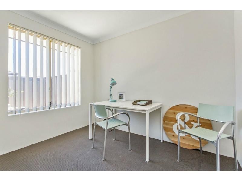 18/1 Cottonwood Drive, Baldivis WA 6171