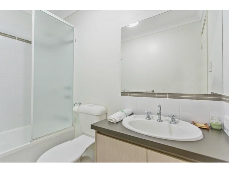 18/1 Cottonwood Drive, Baldivis WA 6171