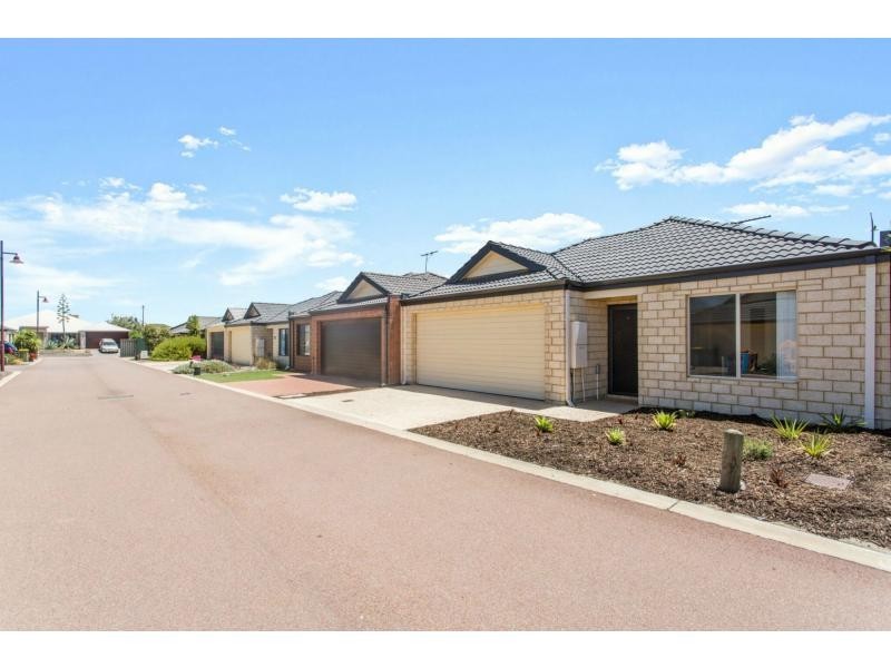 18/1 Cottonwood Drive, Baldivis WA 6171