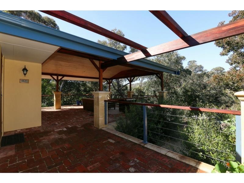 81 Amethyst Crescent, Mount Richon WA 6112