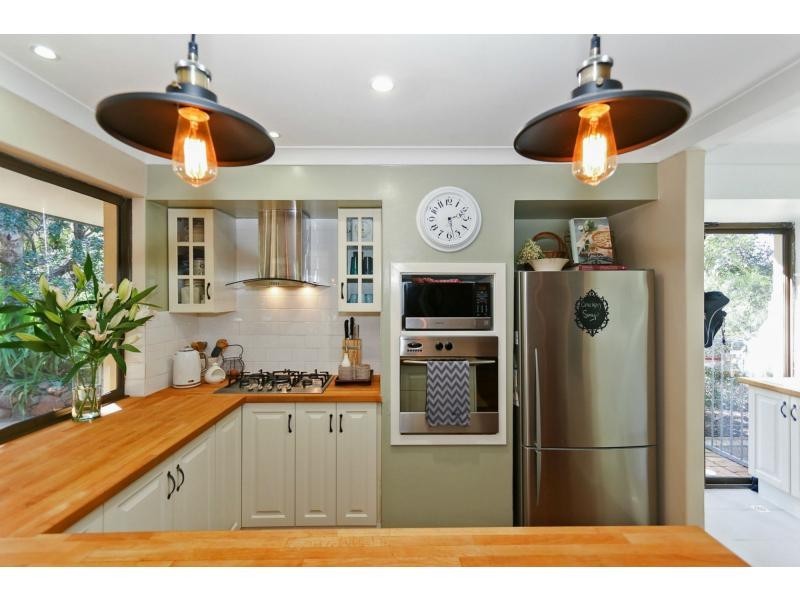 81 Amethyst Crescent, Mount Richon WA 6112