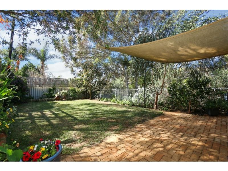 81 Amethyst Crescent, Mount Richon WA 6112