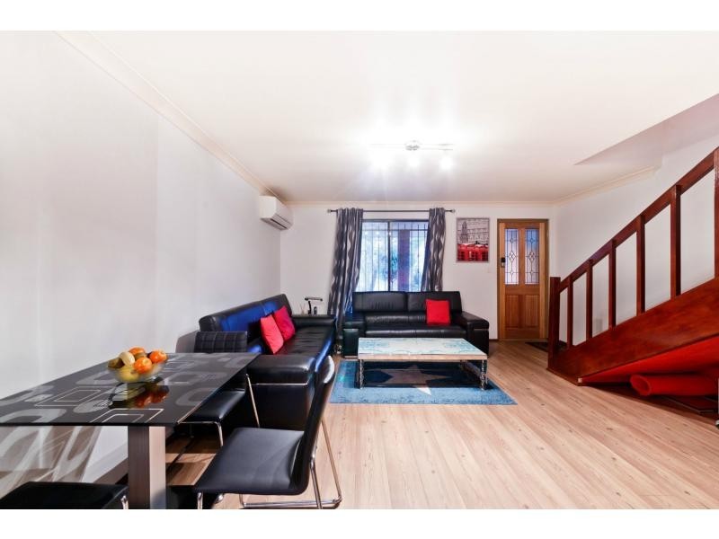 2/44 Tenth Avenue, Maylands WA 6051