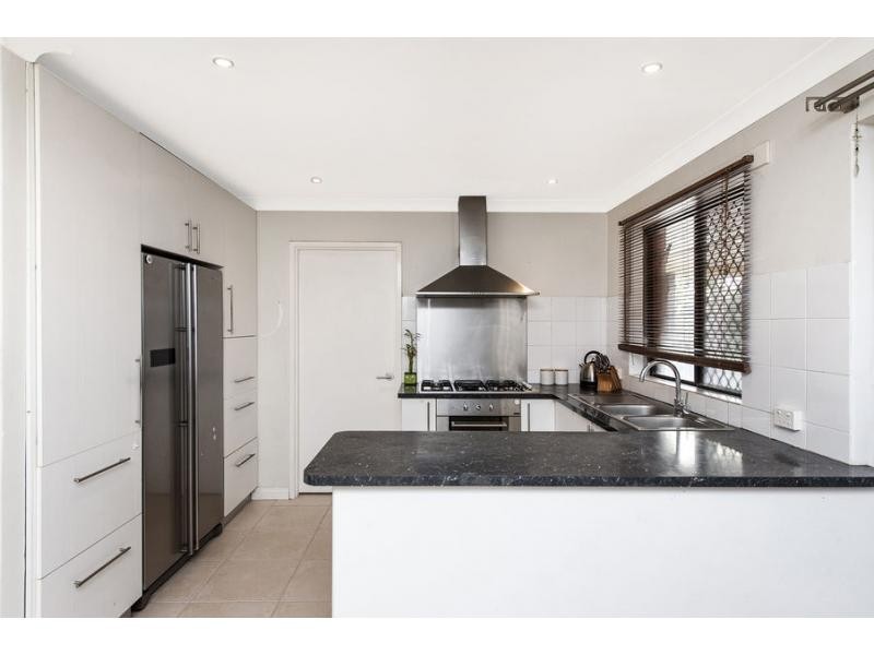 18 Roxwell Way, Girrawheen WA 6064