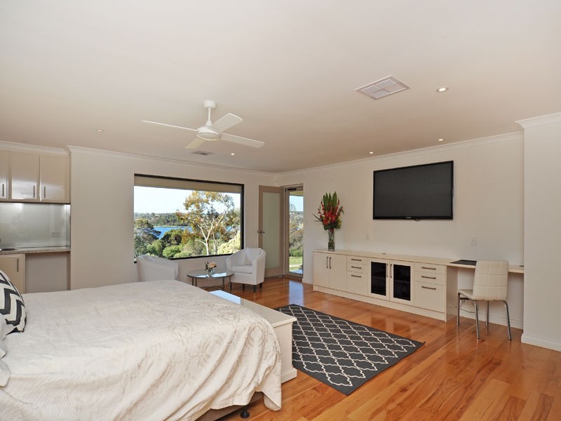 155 Edgewater Drive, Edgewater WA 6027