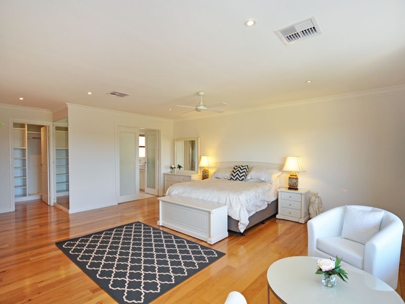 155 Edgewater Drive, Edgewater WA 6027