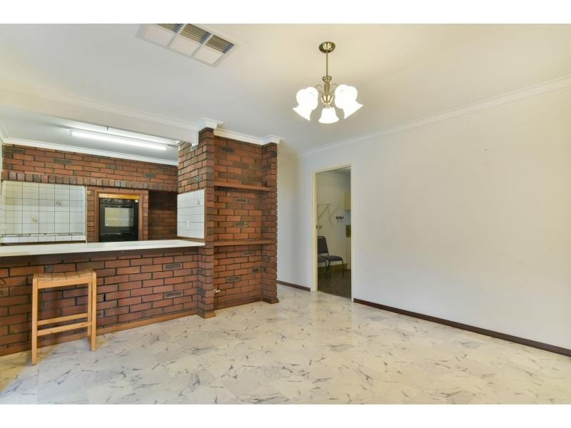 15 Gunn Court, Thornlie WA 6108