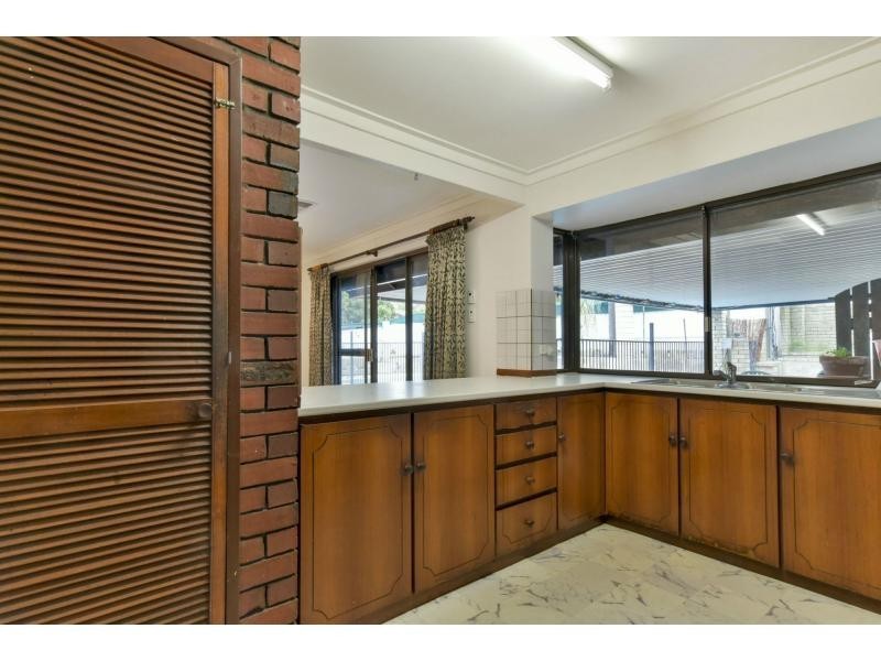 15 Gunn Court, Thornlie WA 6108