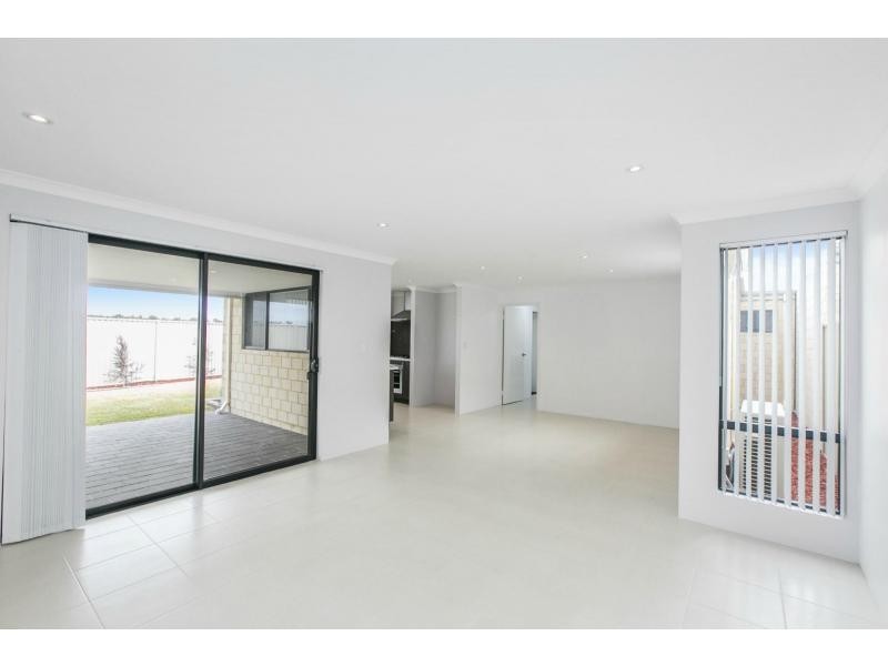 21 Pacific Promenade, Alkimos WA 6038