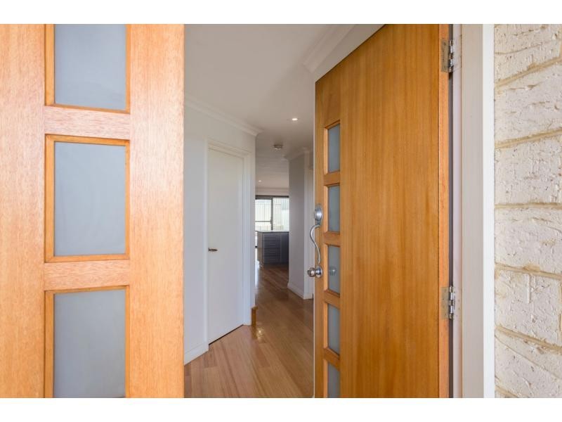 33 Susan Road, Madeley WA 6065