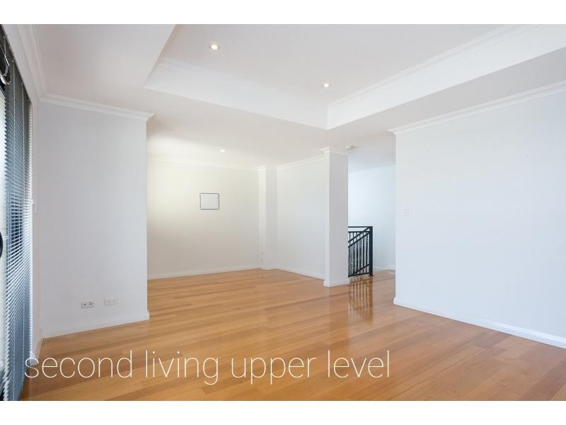 33 Susan Road, Madeley WA 6065