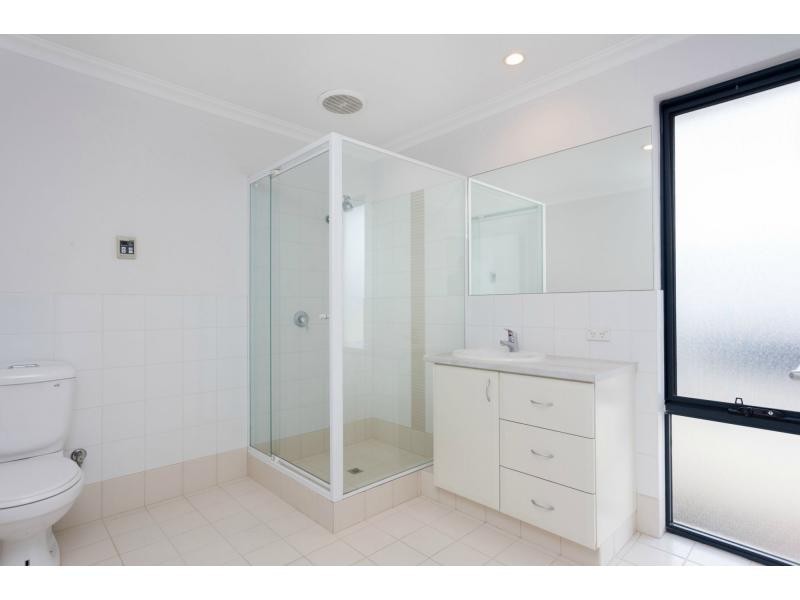 33 Susan Road, Madeley WA 6065