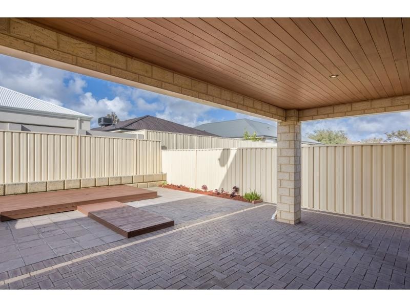 33 Susan Road, Madeley WA 6065