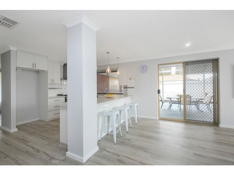 8 Luff Lane, Waikiki WA 6169