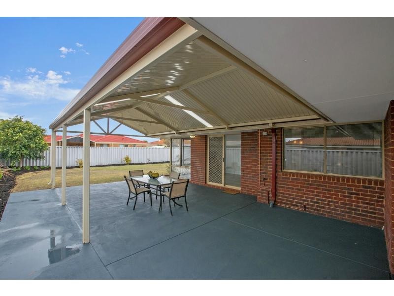 8 Luff Lane, Waikiki WA 6169