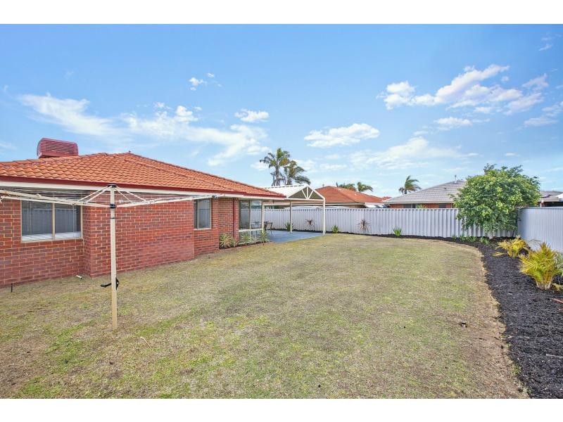 8 Luff Lane, Waikiki WA 6169