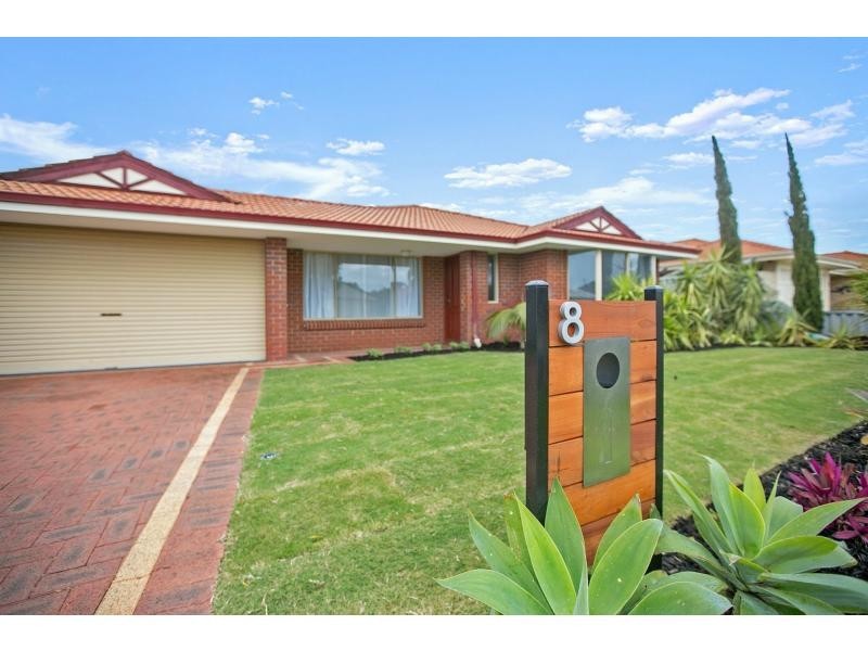 8 Luff Lane, Waikiki WA 6169
