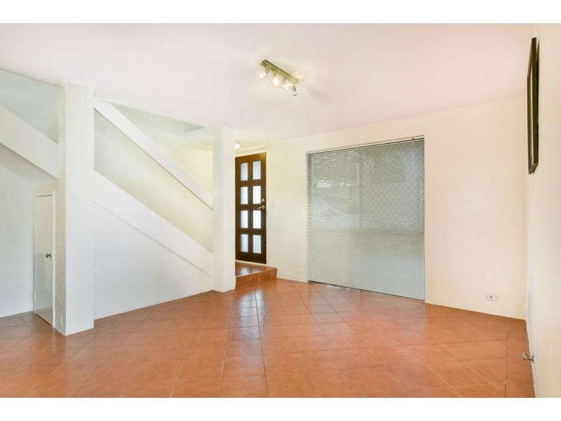 9/30 Kathleen Street, Yokine WA 6060