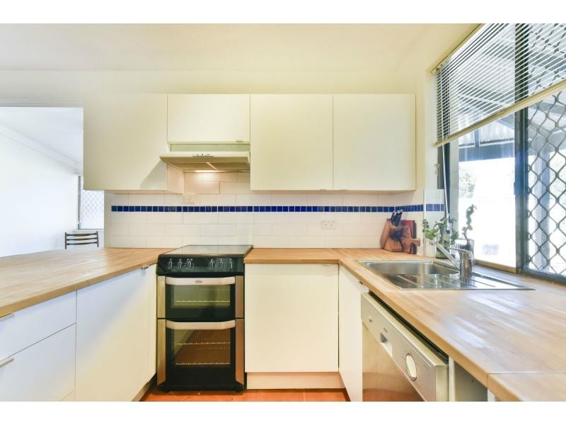 9/30 Kathleen Street, Yokine WA 6060