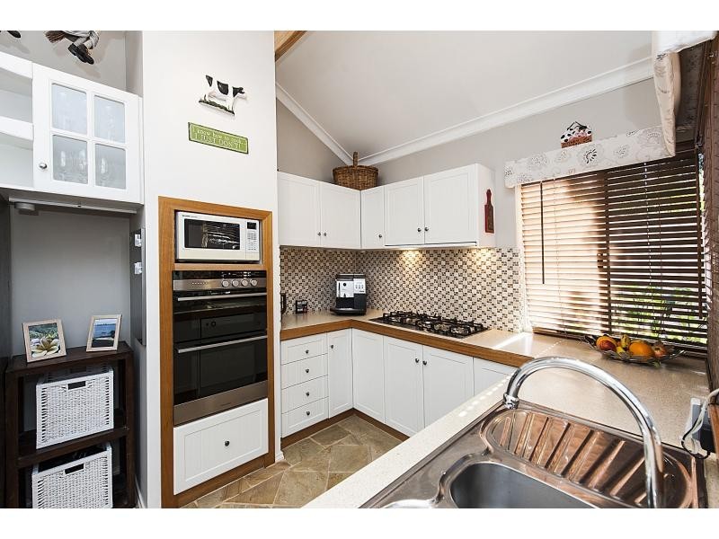 76 Hope Avenue, Manning WA 6152