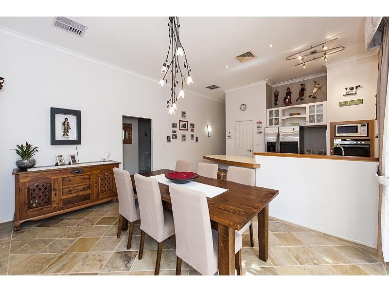 76 Hope Avenue, Manning WA 6152