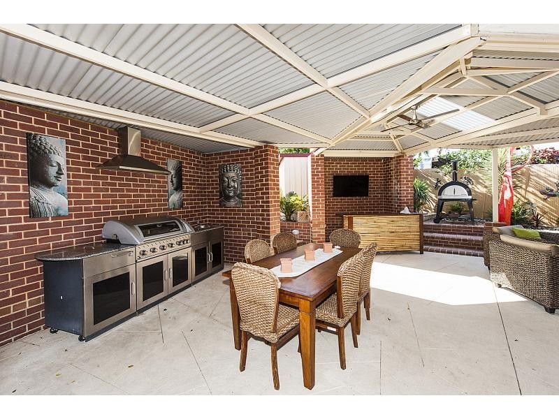 76 Hope Avenue, Manning WA 6152