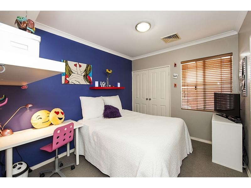 76 Hope Avenue, Manning WA 6152