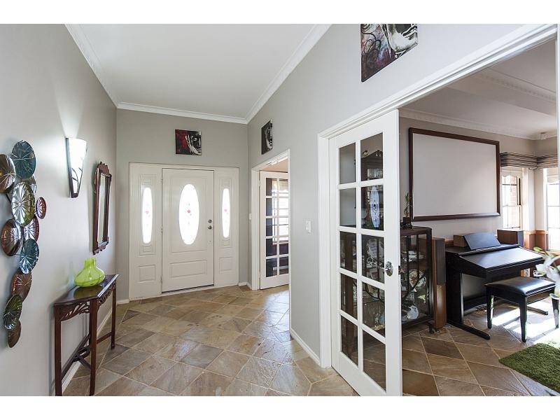 76 Hope Avenue, Manning WA 6152