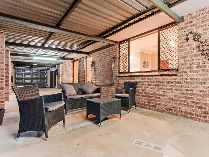 9 Leeder Street, Safety Bay WA 6169