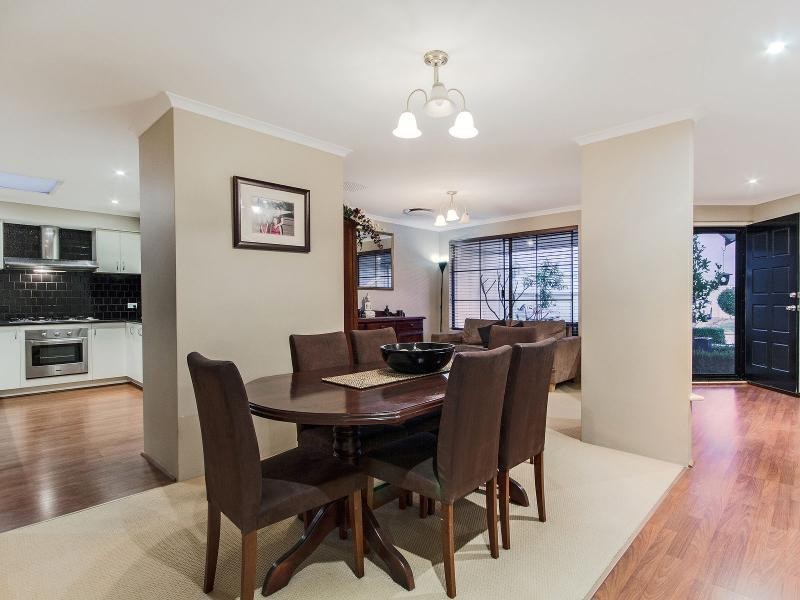 4 Nottely Crescent, Secret Harbour WA 6173