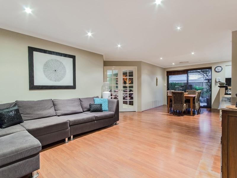 4 Nottely Crescent, Secret Harbour WA 6173