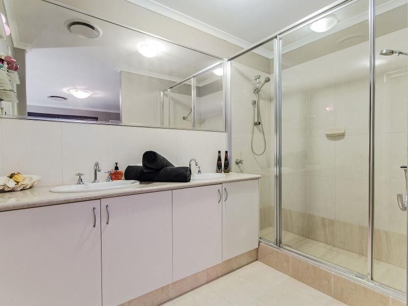 4 Nottely Crescent, Secret Harbour WA 6173