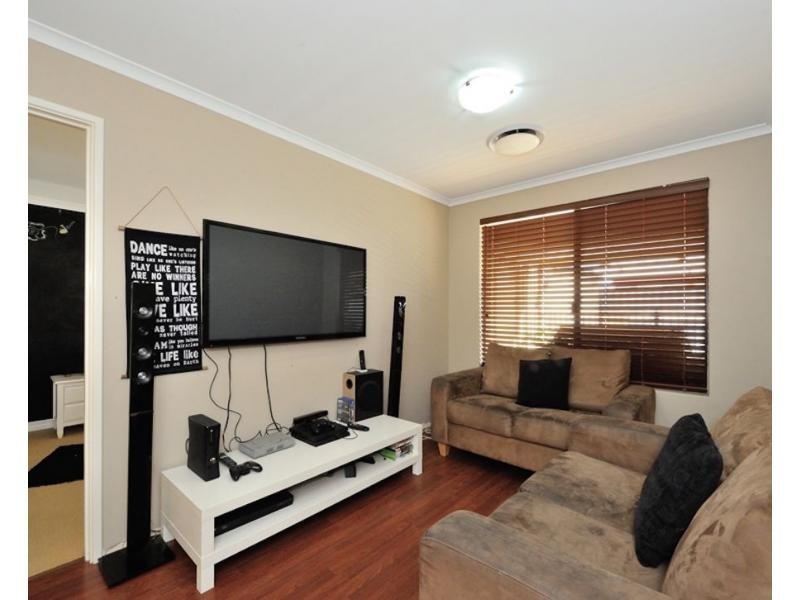 4 Nottely Crescent, Secret Harbour WA 6173