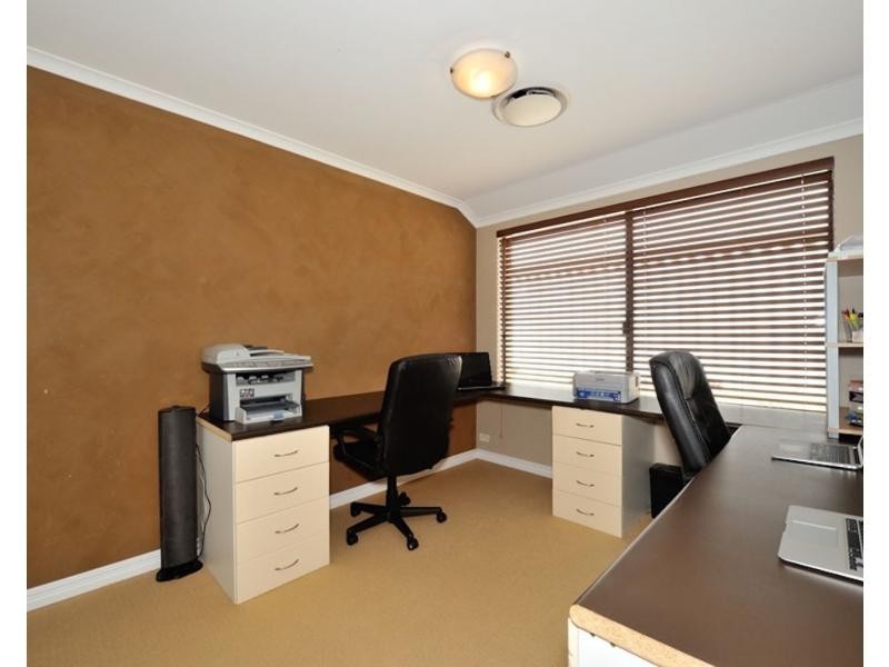 4 Nottely Crescent, Secret Harbour WA 6173