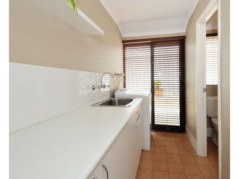 4 Nottely Crescent, Secret Harbour WA 6173