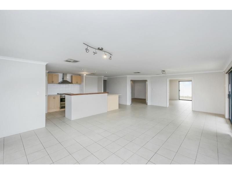 163 Harpenden Street, Huntingdale WA 6110