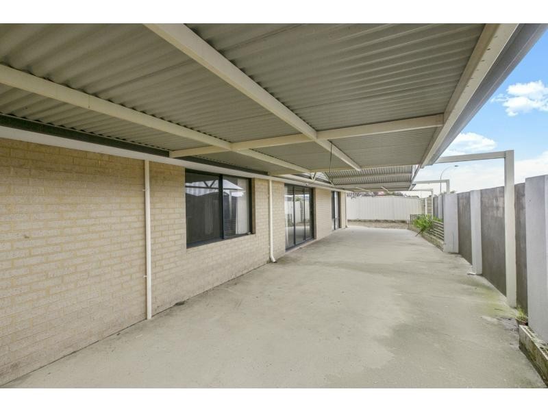 163 Harpenden Street, Huntingdale WA 6110