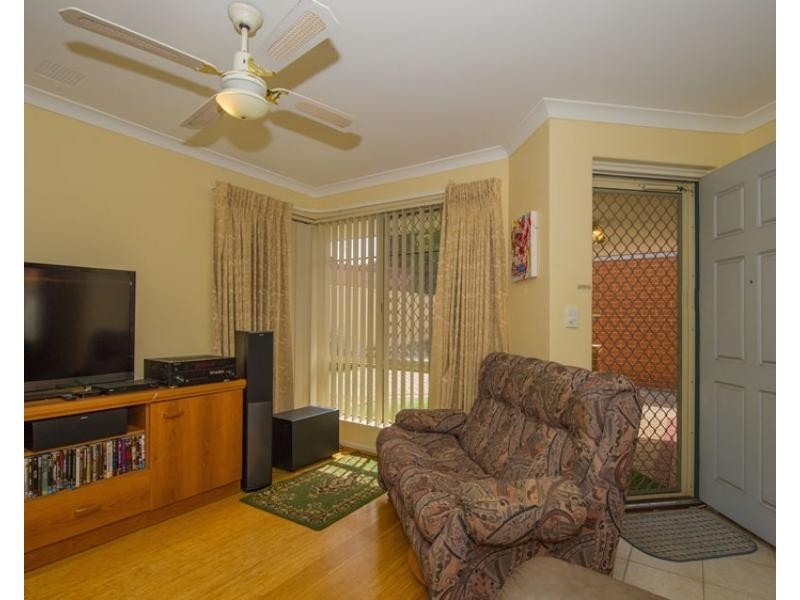 2/347 Grand Promenade, Dianella WA 6059