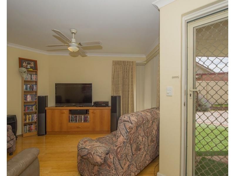 2/347 Grand Promenade, Dianella WA 6059