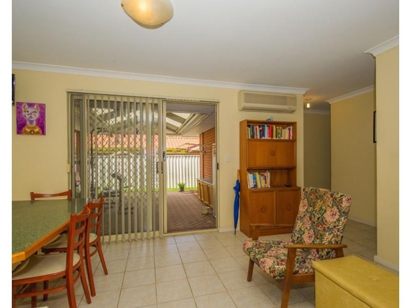 2/347 Grand Promenade, Dianella WA 6059