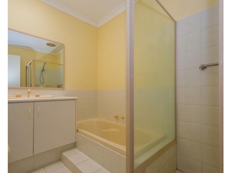 2/347 Grand Promenade, Dianella WA 6059