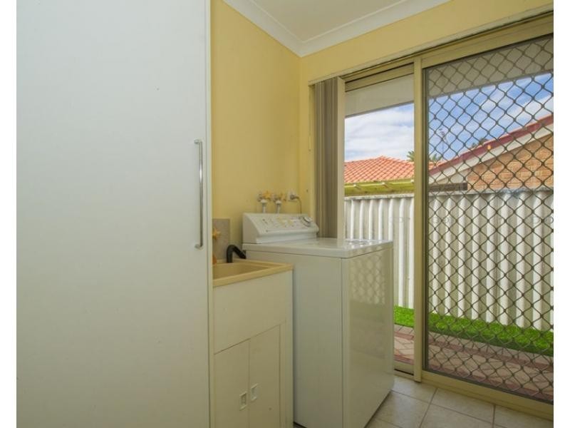 2/347 Grand Promenade, Dianella WA 6059