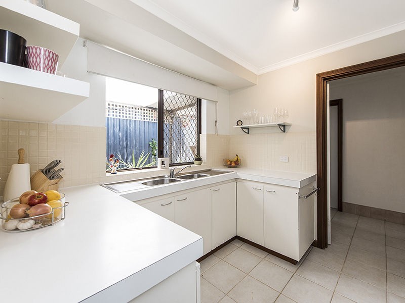 1/52 Alexandra Road, East Fremantle WA 6158