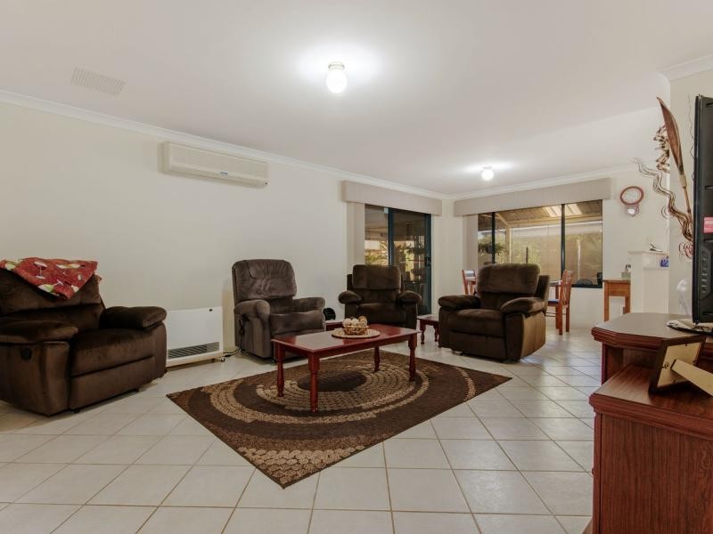 38 Birchley Road, Coodanup WA 6210